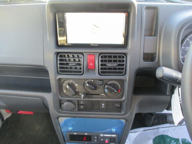 Suzuki CARRY TRUCK 2023-07 28197-17
