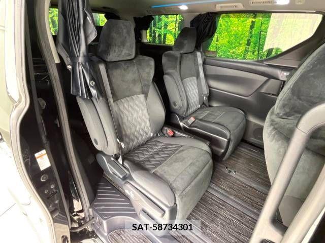 Toyota ALPHARD 2018-08 245311-9