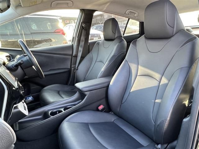 Toyota PRIUS 2016-01 28075-18