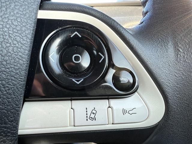 Toyota PRIUS 2016-01 28075-11