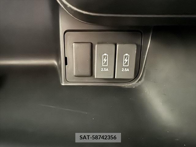 Honda N BOX CUSTOM 2018-01 278916-6