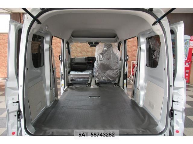Suzuki EVERY 2024-04 297463-13