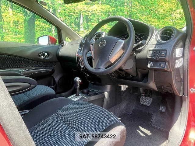 Nissan NOTE 2015-10 379217-13