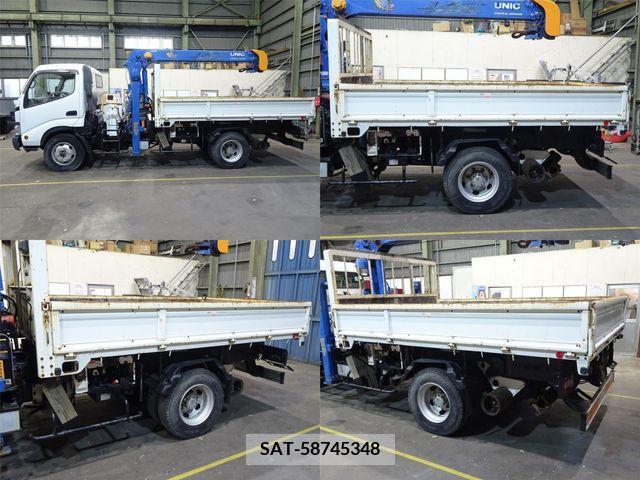 Hino DUTRO 2003-09 204389-8