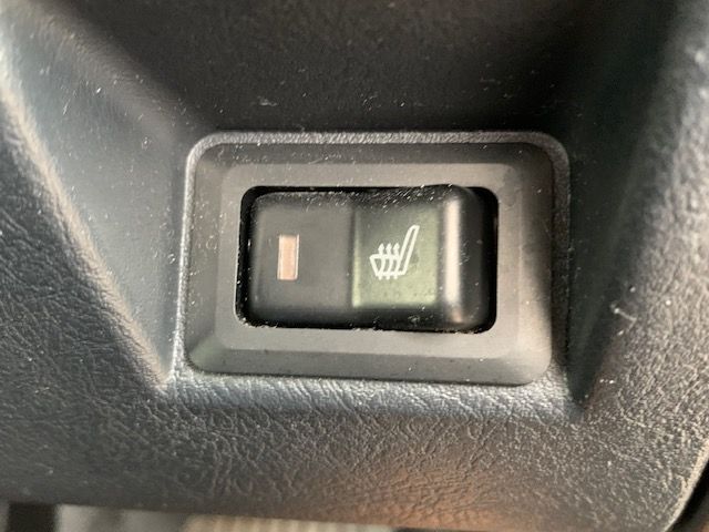 Nissan KIX 2012-07 6885-17