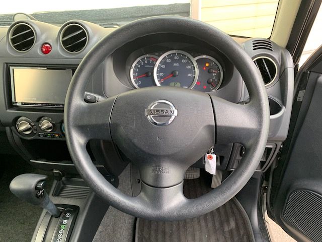 Nissan KIX 2012-07 6885-13