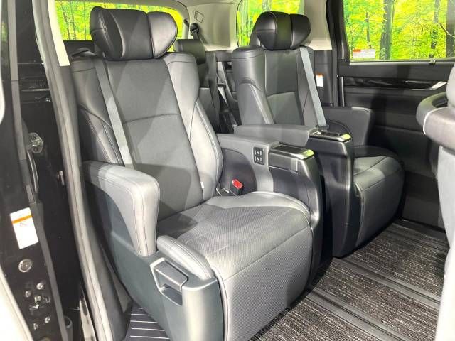 Toyota ALPHARD 2020-06 193877-8