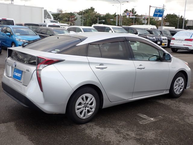 Toyota PRIUS 2016-11 193773-7
