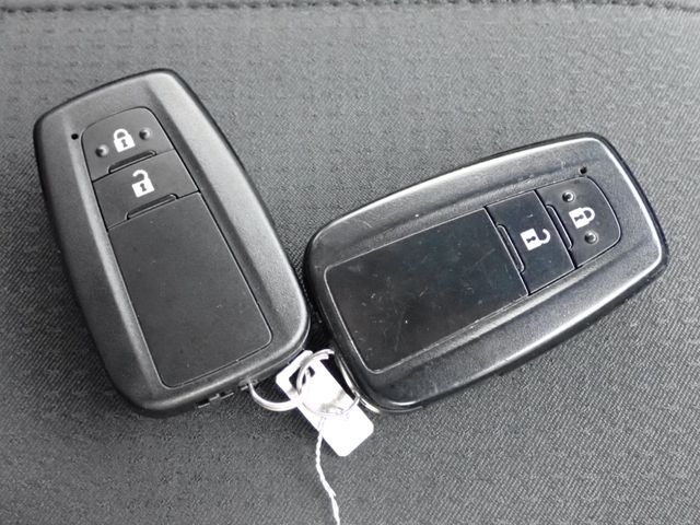 Toyota PRIUS 2016-11 193773-28