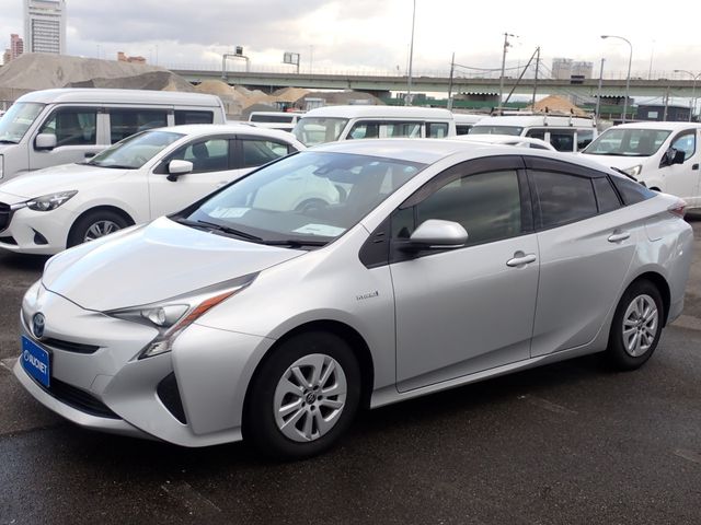 Toyota PRIUS 2016-11 193773-6
