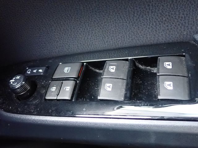 Toyota PRIUS 2016-11 193773-19