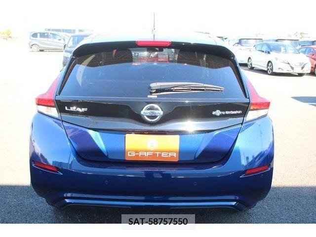 Nissan LEAF 2018-11 372707-10
