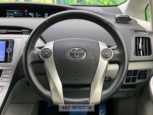 Toyota PRIUS 2012-06 382599-9