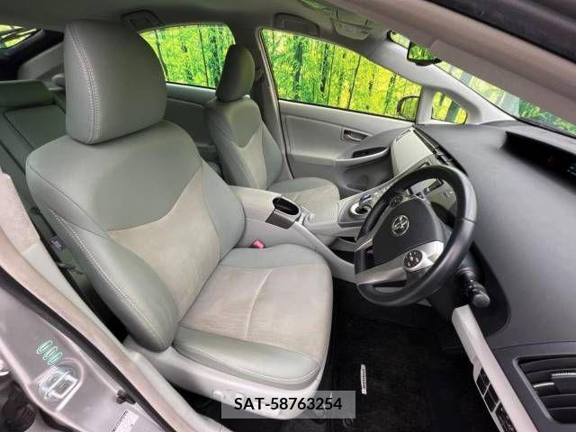 Toyota PRIUS 2012-06 382599-6