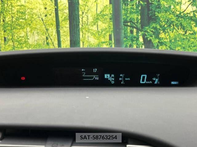 Toyota PRIUS 2012-06 382599-18