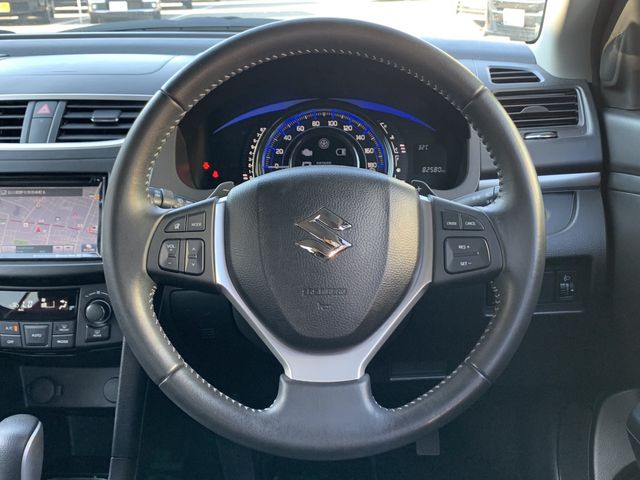 Suzuki SWIFT 2014-10 13700-12
