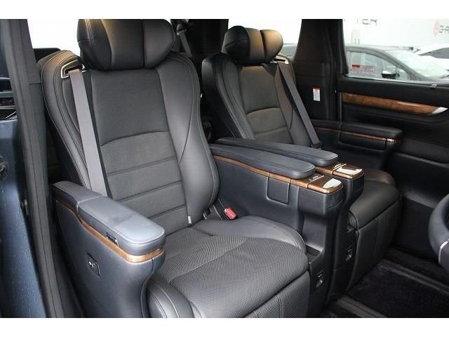Toyota VELLFIRE 2016-06 183926-9