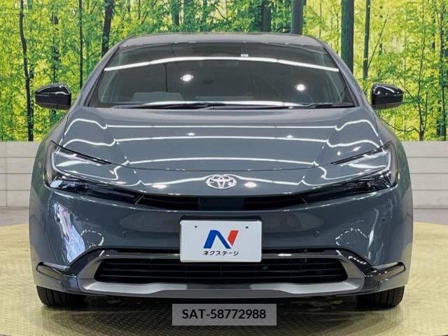 Toyota PRIUS 2023-05 281992-14