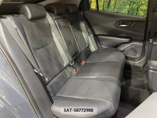 Toyota PRIUS 2023-05 281992-9