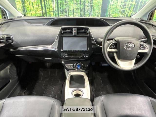 Toyota PRIUS 2016-08 346989-1