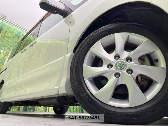 Nissan SERENA 2011-11 335687-14