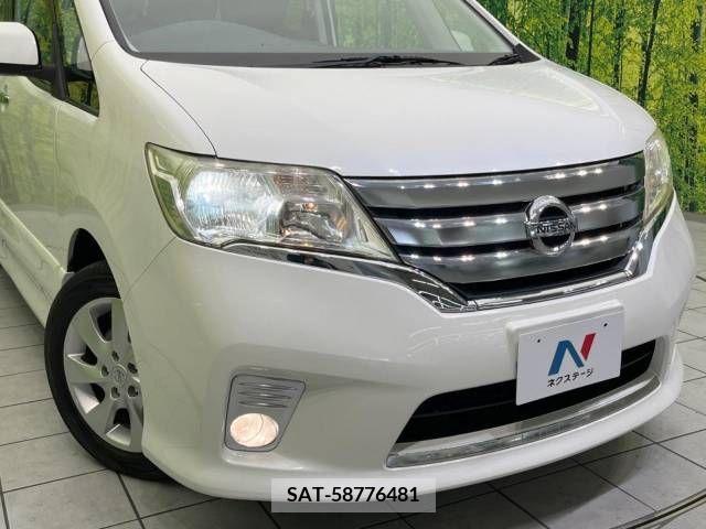 Nissan SERENA 2011-11 335687-13