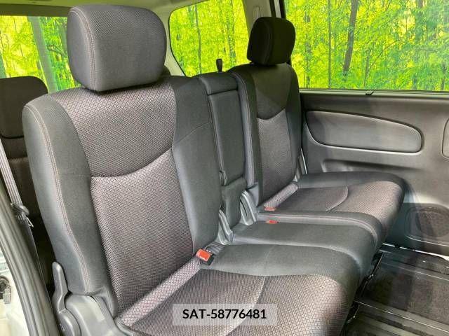Nissan SERENA 2011-11 335687-10