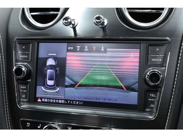 Bentley BENTAYGA 2017-04 23701-11