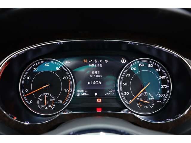 Bentley BENTAYGA 2017-04 23701-7