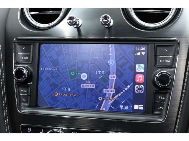 Bentley BENTAYGA 2017-04 23701-10
