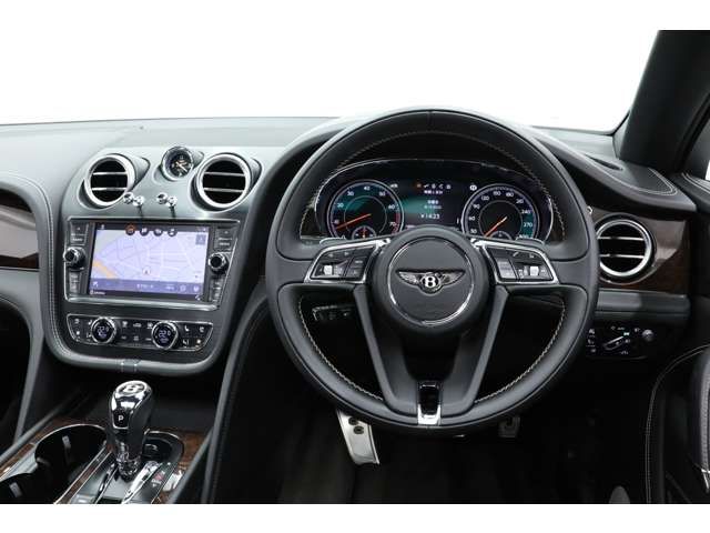 Bentley BENTAYGA 2017-04 23701-6