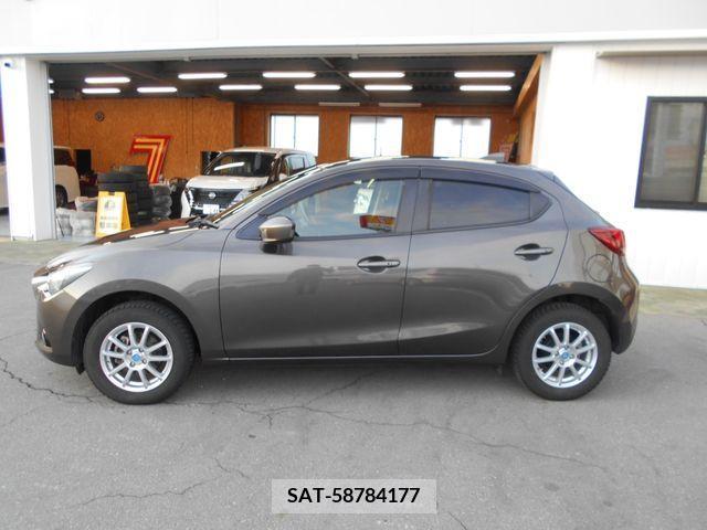Mazda DEMIO 2016-03 214761-4