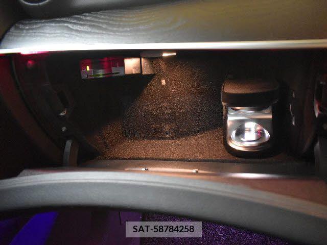 Mercedes Benz E-CLASS 2018-05 227285-13