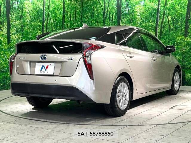 Toyota PRIUS 2017-03 393312-17