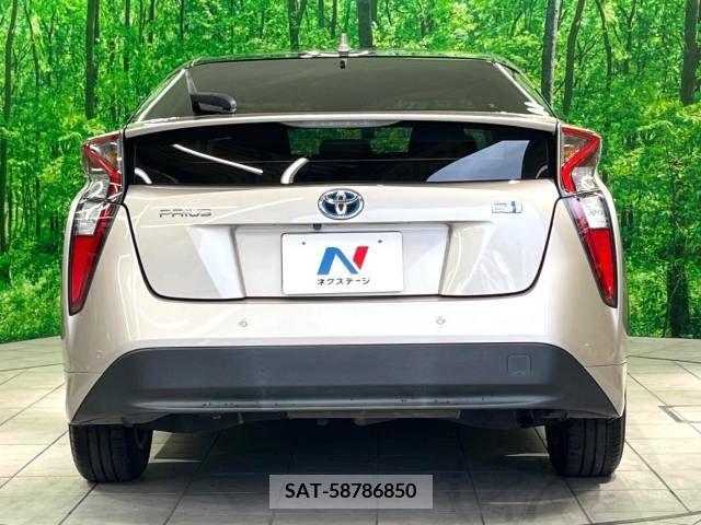 Toyota PRIUS 2017-03 393312-15