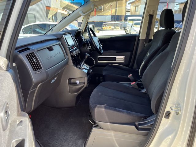Mitsubishi DELICA D5 2016-01 191005-9