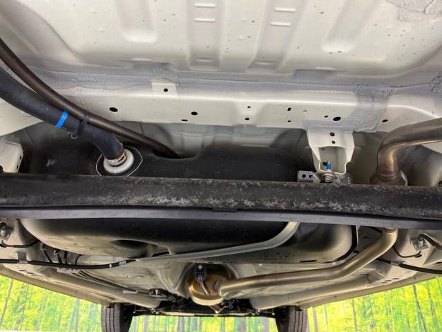 Suzuki SPACIA 2022-10 188698-19