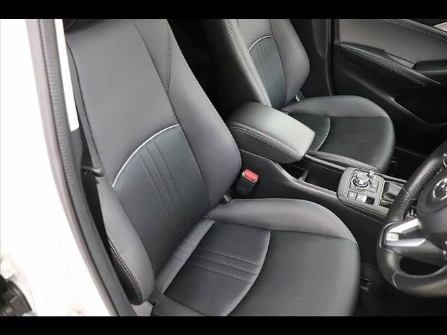 Mazda CX-3 2018-08 11785-10