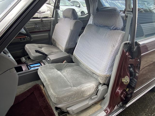 Nissan GLORIA HARDTOP 1982-09 20278-10