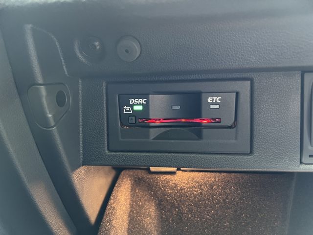 VolksWagen GOLF GTI 2018-04 182034-11