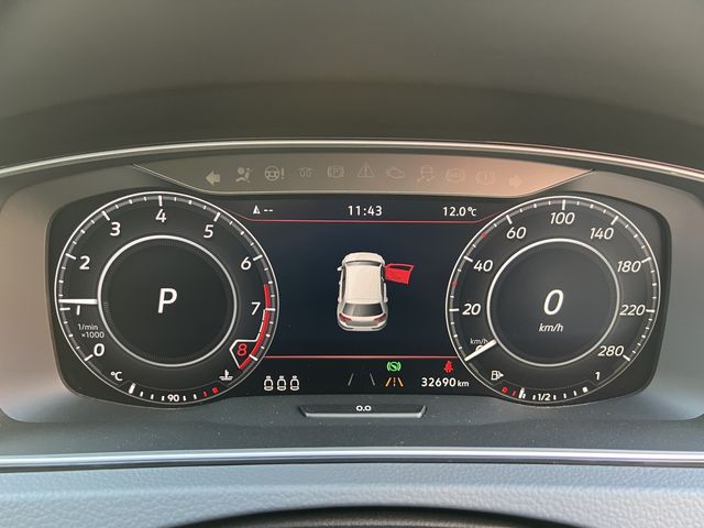 VolksWagen GOLF GTI 2018-04 182034-8