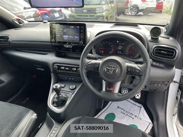 Toyota YARIS 2021-02 355015-1