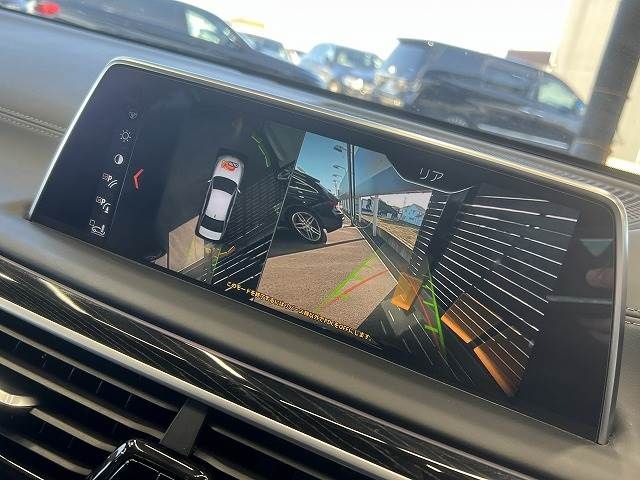Bmw 7 SERIES 2018-06 15348-3