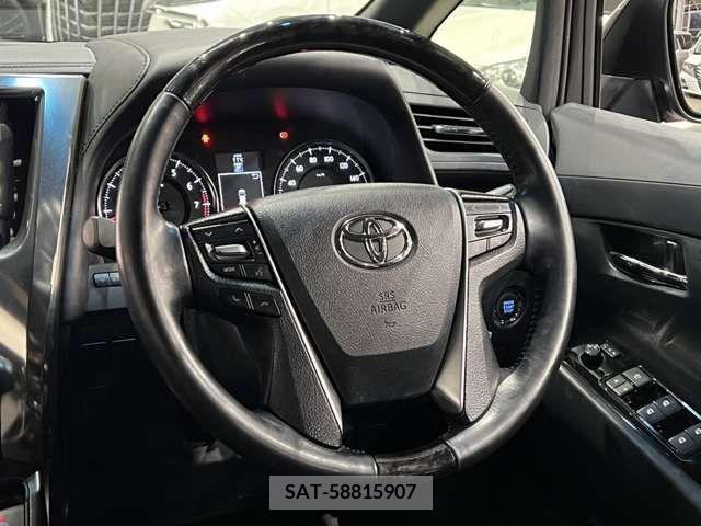 Toyota ALPHARD 2016-10 372369-18