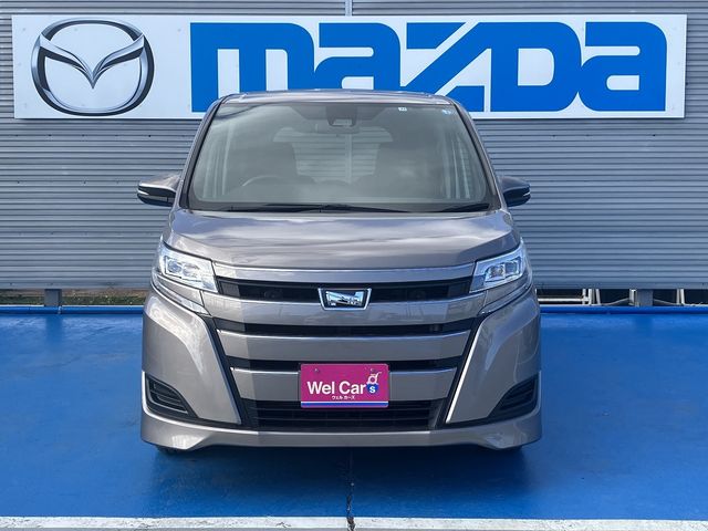 Toyota NOAH 2017-11 192473-2