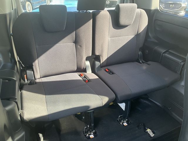 Toyota NOAH 2017-11 192473-16