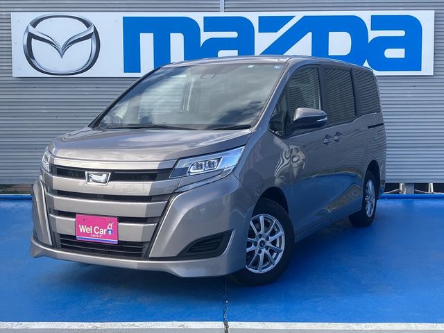 Toyota NOAH 2017-11 192473-1