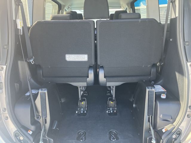 Toyota NOAH 2017-11 192473-12