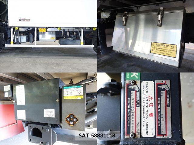 Mitsubishi CANTER 2017-06 302630-11