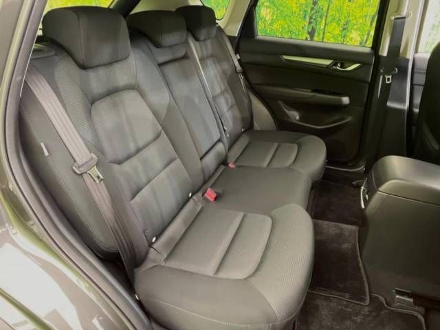 Mazda CX-5 2017-03 28749-9